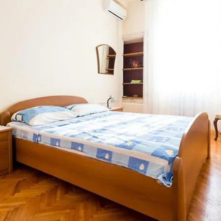 Gverovic Apartment
